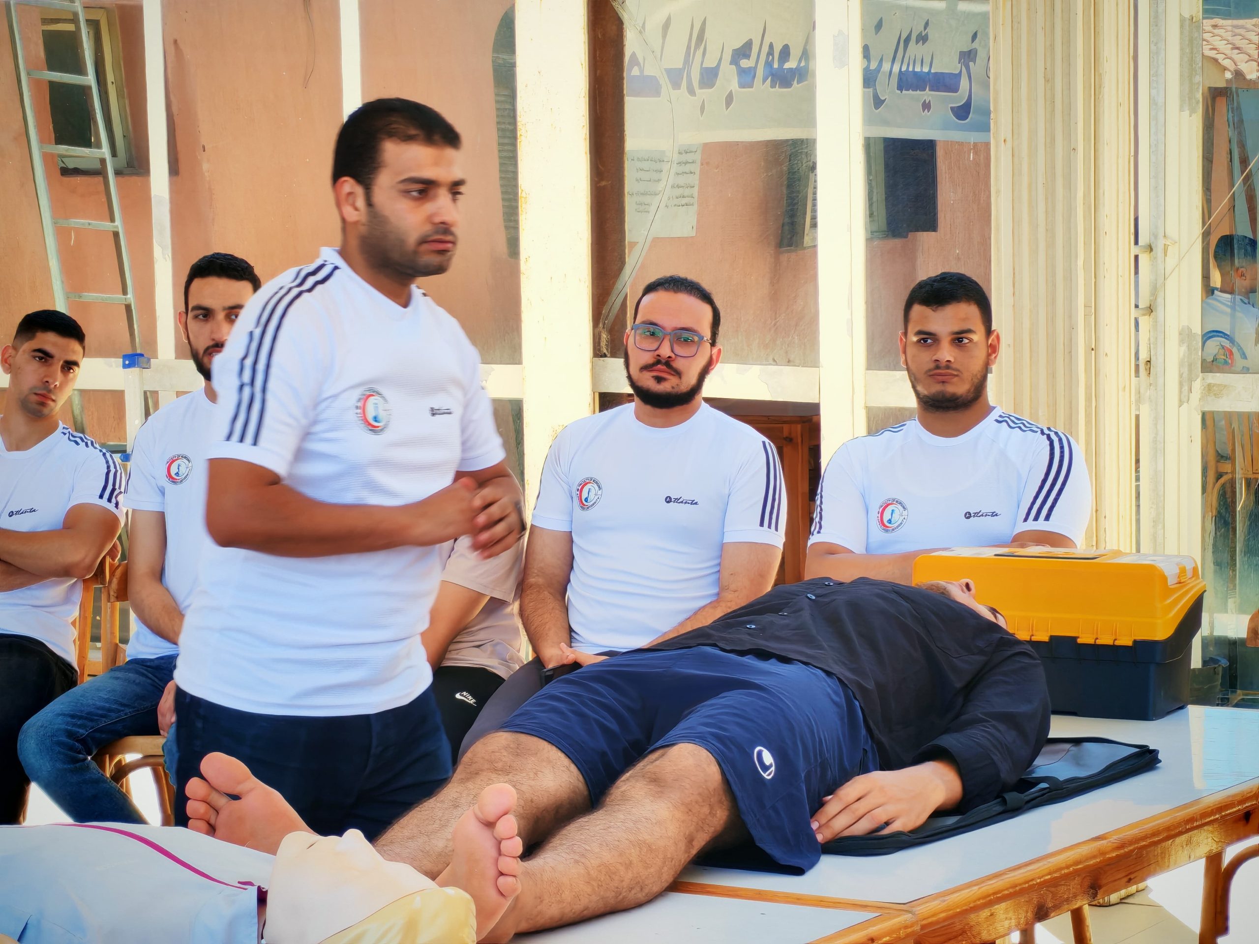 جامعة كفر الشيخ تُطلق حملة توعوية وصحية شاملة على شواطئ المحافظة لخدمة المواطنين