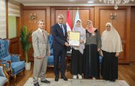 محافظ كفرالشيخ يكرم الطلاب الفائزين في مسابقات الصحافة والإعلام