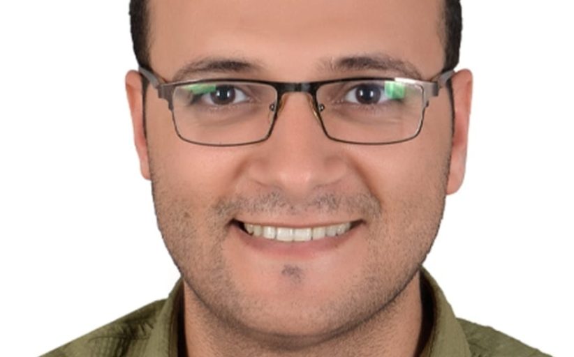 محمد أبو العباس يكتب.. خارج الصندوق