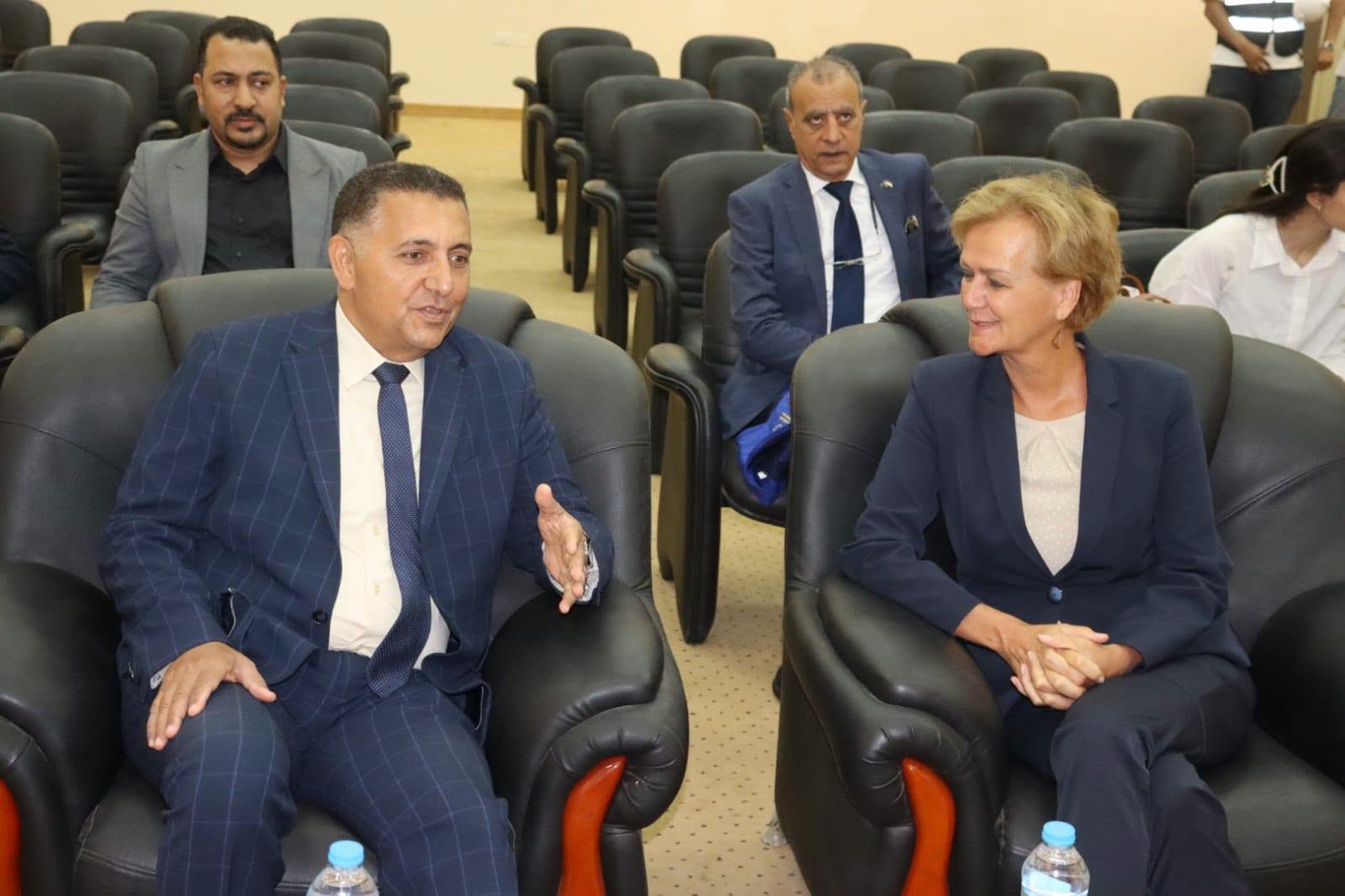 محافظ القليوبية يرافق سفيرة الاتحاد الأوروبي في جولة تفقدية بمحطة معالجة الصرف الصحي بالجبل الأصفر