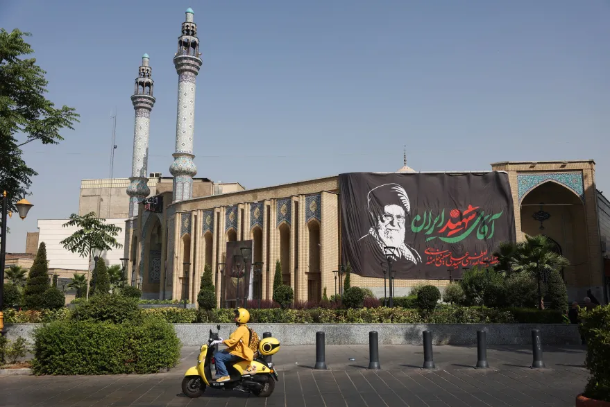 إيران: وضع مضيق هرمز لم يتغير ولا نسعى لمحادثات