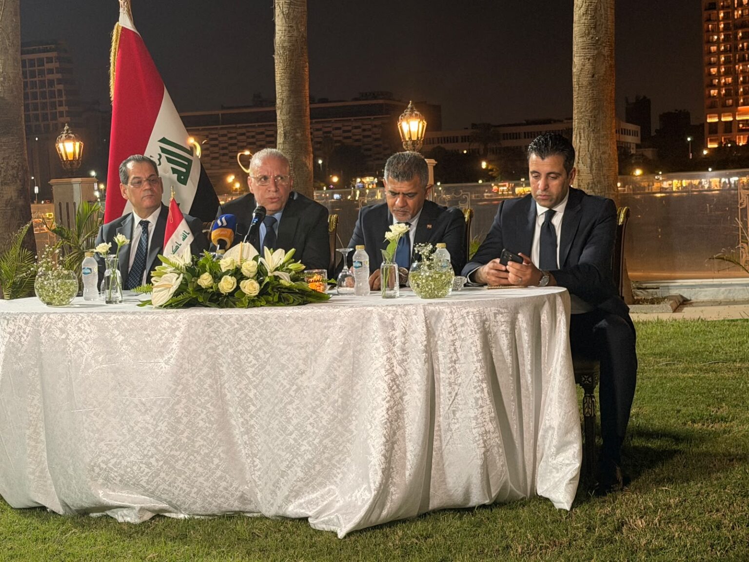 سفير العراق يستضيف نخبة من أبناء الجالية العراقية لتعزيز التواصل والاطلاع على شؤونهم