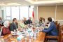 خياران أحلاهما مر