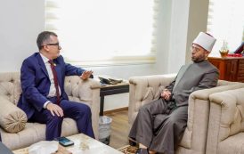 وزيرا الأوقاف والتخطيط يبحثان تعزيز التعاون المشترك لدعم جهود التنمية