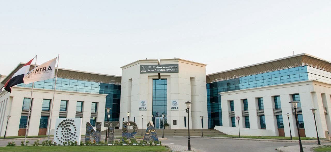القومي لتنظيم الاتصالات: المسئولية القانونية شخصية لمن يحمل خط المحمول