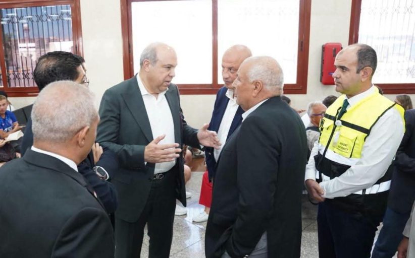وزير الطيران المدني يبحث مع محافظ مطروح والقطاع السياحي سبل تنمية الحركة الجوية الوافدة