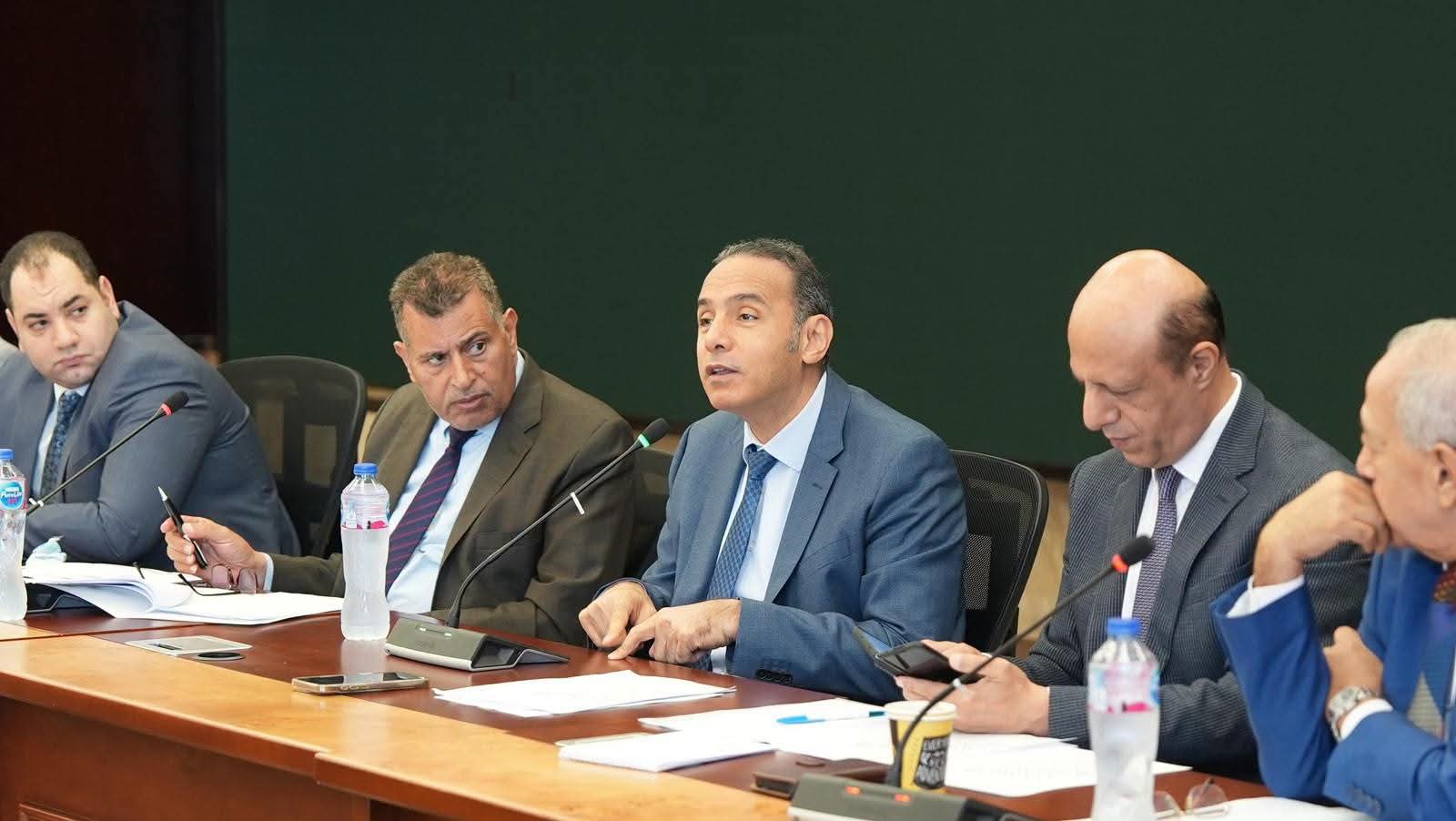 عزام يشهد انطلاق أعمال اللجنة التنسيقية بين الرقابة المالية والبورصة ومصلحة الضرائب