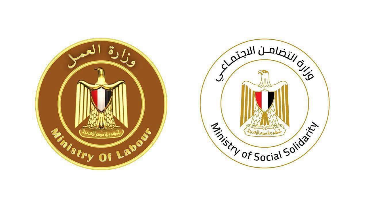 وزيرا التضامن والعمل يقرران صرف 400 ألف جنيه لأسرة كل متوفي في حادث تصادم سيارتي نقل عمال بالإسماعيلية