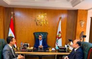 محافظ الوادي الجديد تبحث مع وفد شركة «دونغ فانغ» الصينية فرص الشراكة في مشروعات الطاقة المتجددة