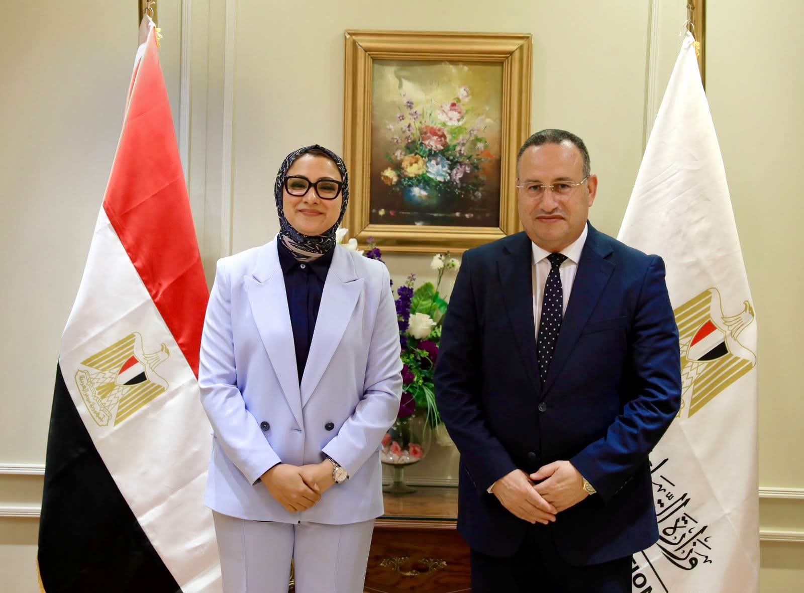 قنصوة يبحث مع محافظ الوادي الجديد دعم المشروعات التعليمية والصحية وتعزيز التعاون