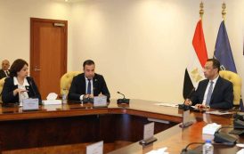 «البرلمان» و«الاتصالات» يُحاصران خطوط المحمول المجهولة: بصمة بيومترية ومشروع «Egypt Pass» لحماية بيانات المواطنين