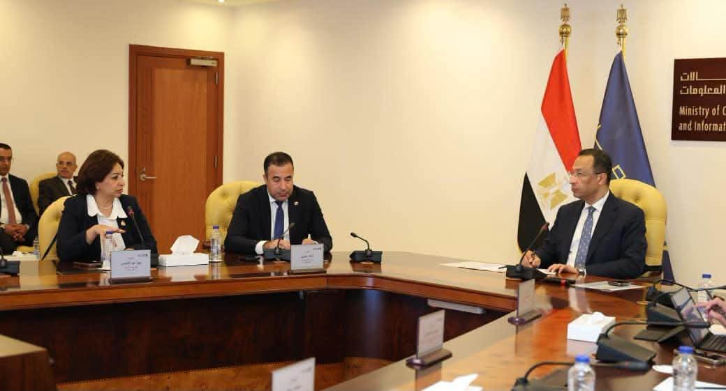 «البرلمان» و«الاتصالات» يُحاصران خطوط المحمول المجهولة: بصمة بيومترية ومشروع «Egypt Pass» لحماية بيانات المواطنين