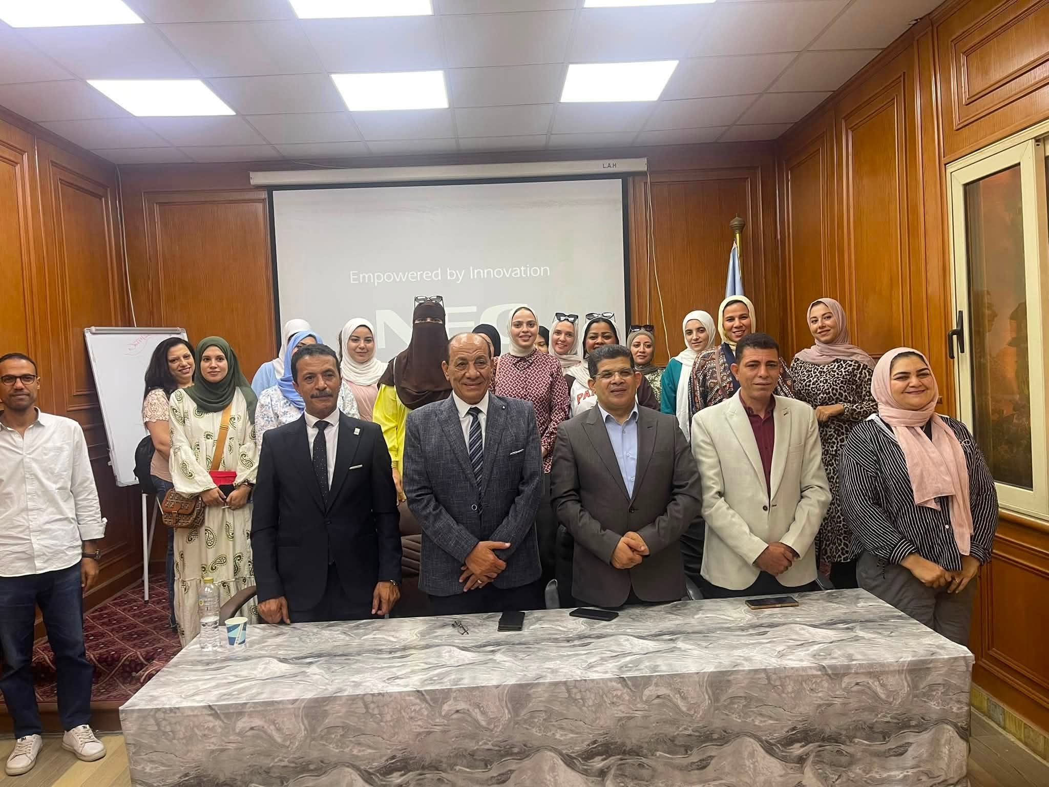 المهن العلمية : افتتاح الدورة التأهيلية الرابعة لأخصائي التغذية