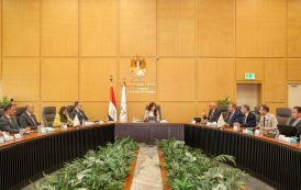 المنشاوى تلتقي مسئولي «مواصلات مدن مصر» لبحث تطوير منظومة النقل الجماعي بالمدن الجديدة