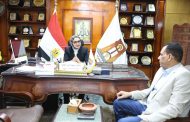 محافظ الوادي الجديد تلتقي رئيس 