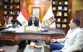 محافظ الوادي الجديد تلتقي رئيس 