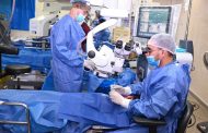 خلال 30 يوم.. قسم طب وجراحة العيون بمستشفيات سوهاج الجامعية يجري 349 عملية جراحية متخصصة