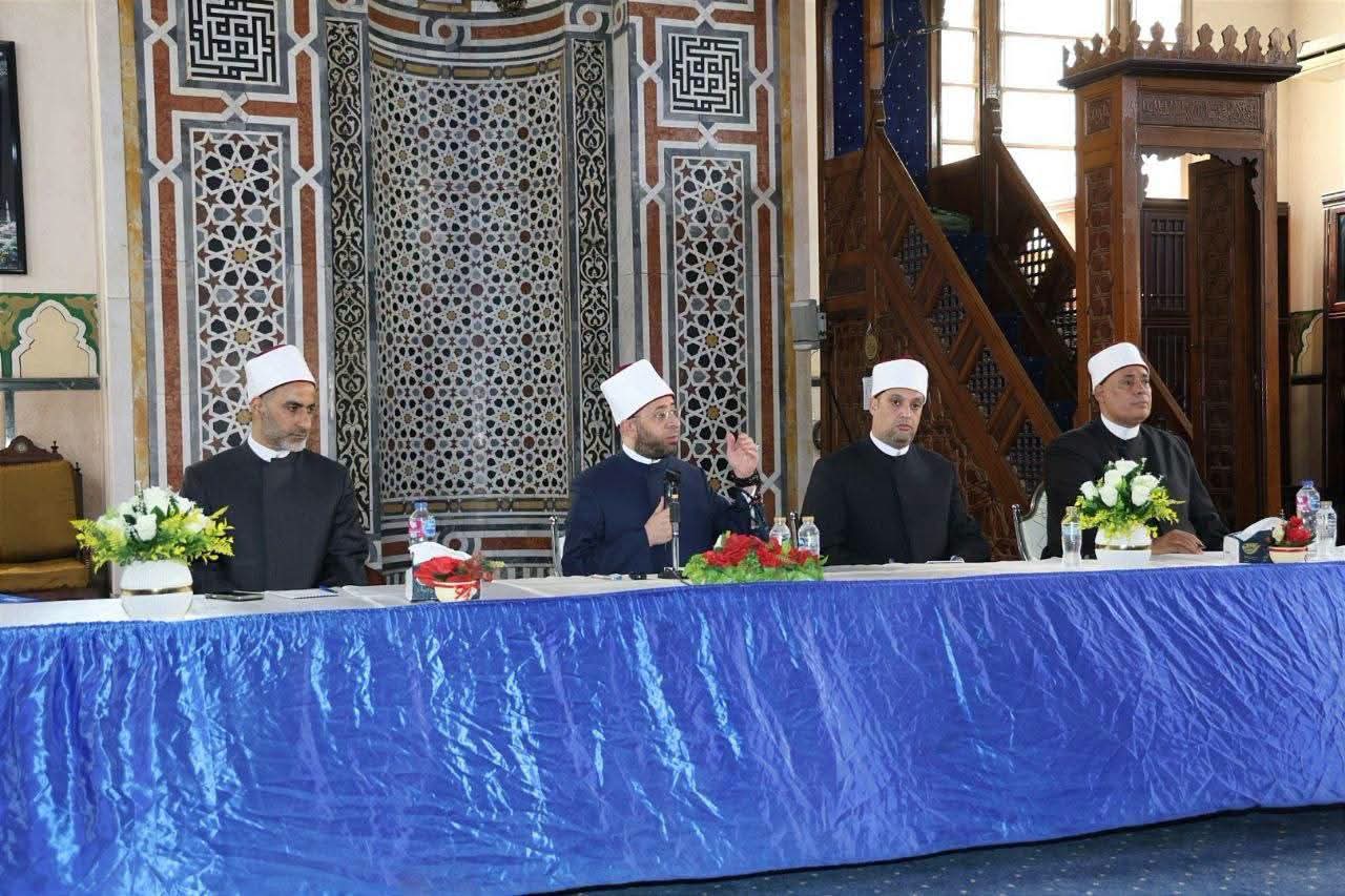 الأزهري يعقد اجتماعًا مع أئمة أوقاف الجيزة لبحث تطوير العمل الدعوي والارتقاء بالأداء