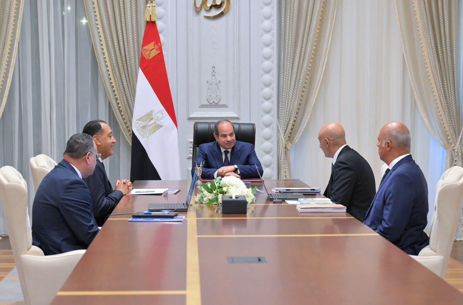 السيسي يوجه بالارتقاء بالمنظومة التعليمية وربط التخصصات بسوق العمل والتوسع في الذكاء الاصطناعي والشراكات الدولية
