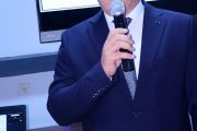 رئيس جامعة سوهاج يسلّم شهادات ختام «فتيات الأرض» لـ100 فتاة ويعلن قرب إطلاق هاكثون للزراعة الذكية مناخيًا