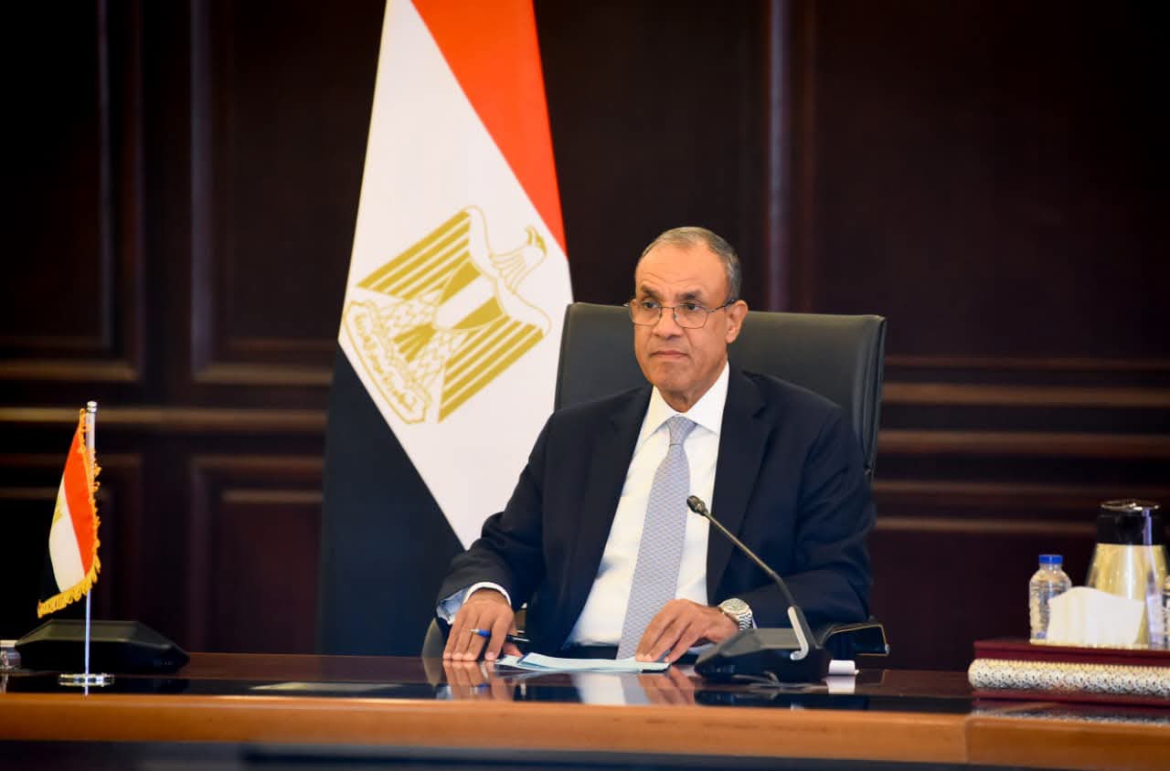 عبد العاطي ورئيس وزراء وزير خارجية قطر … يوقعان عددا من الاتفاقيات ومذكرات التفاهم