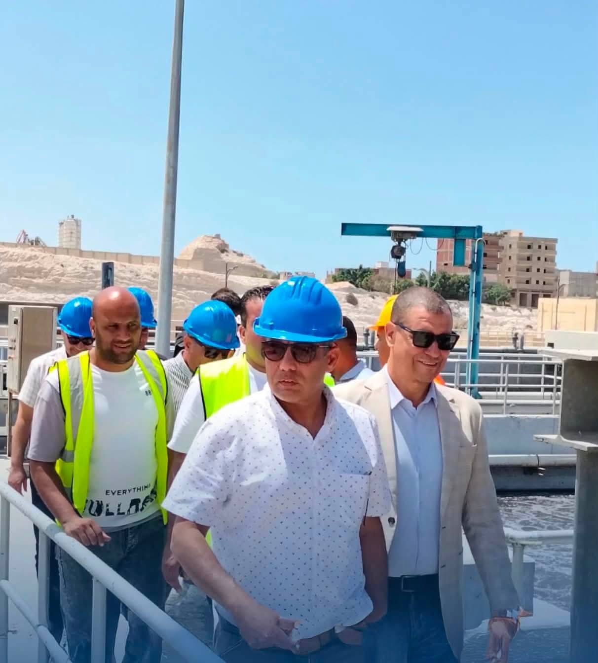 المنشاوي تتابع مشروع الصرف الصحي لمنطقة أبو تلات بالإسكندرية