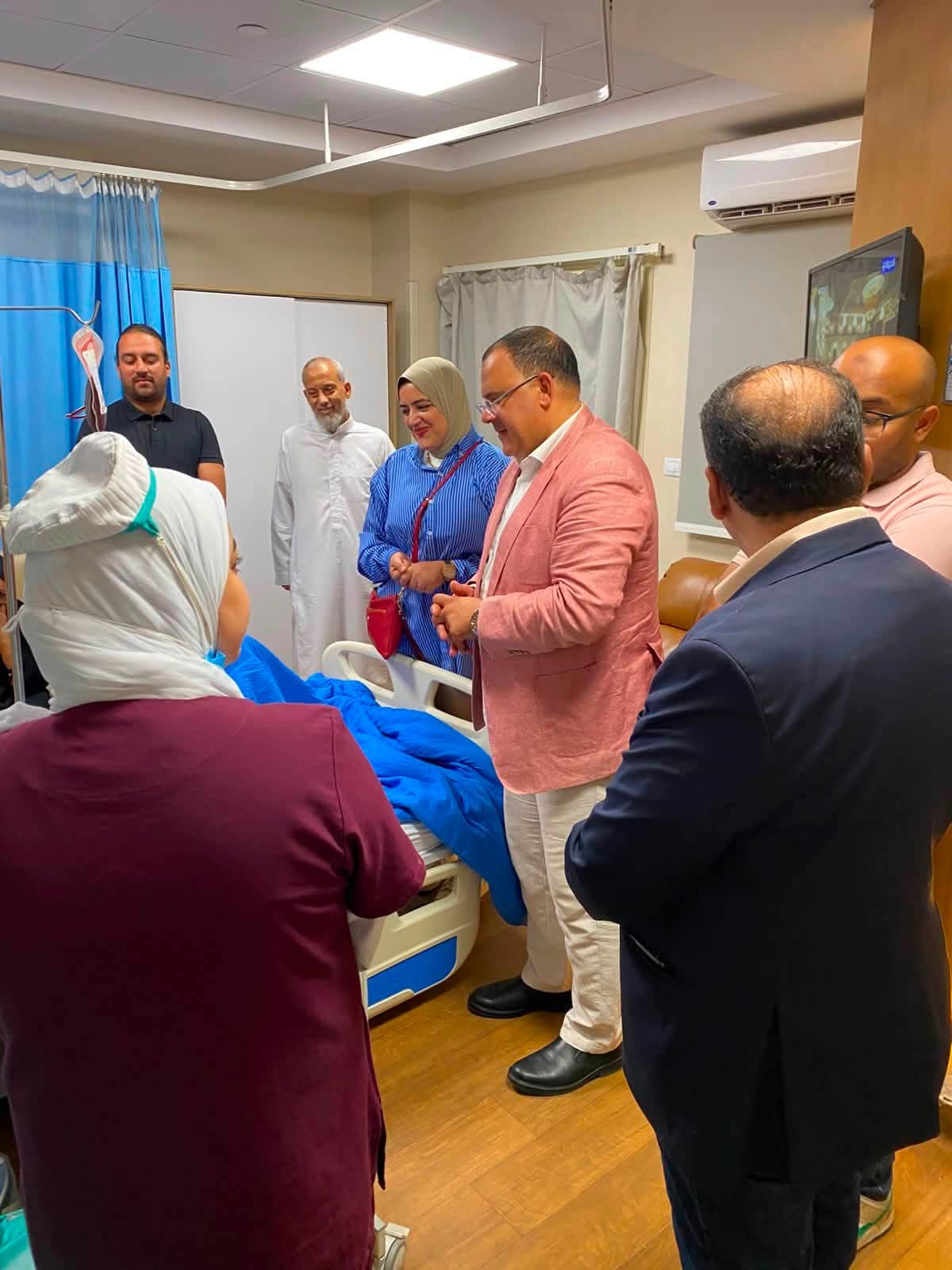 الحفناوي يقود جولة تفقدية بمجمع الشفاء الطبي : لا تهاون في الإنضباط ولا تقصير في خدمة المرضى