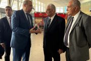 وزير الطيران فى زيارة ميدانية لمطار القاهرة الدولي لمتابعة مستوى الخدمات وانسيابية حركة التشغيل