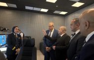 وزير الطيران يتابع التشغيل التجريبي للأنظمة الرادارية الحديثة ببرج المراقبة الجوية بمطار القاهرة