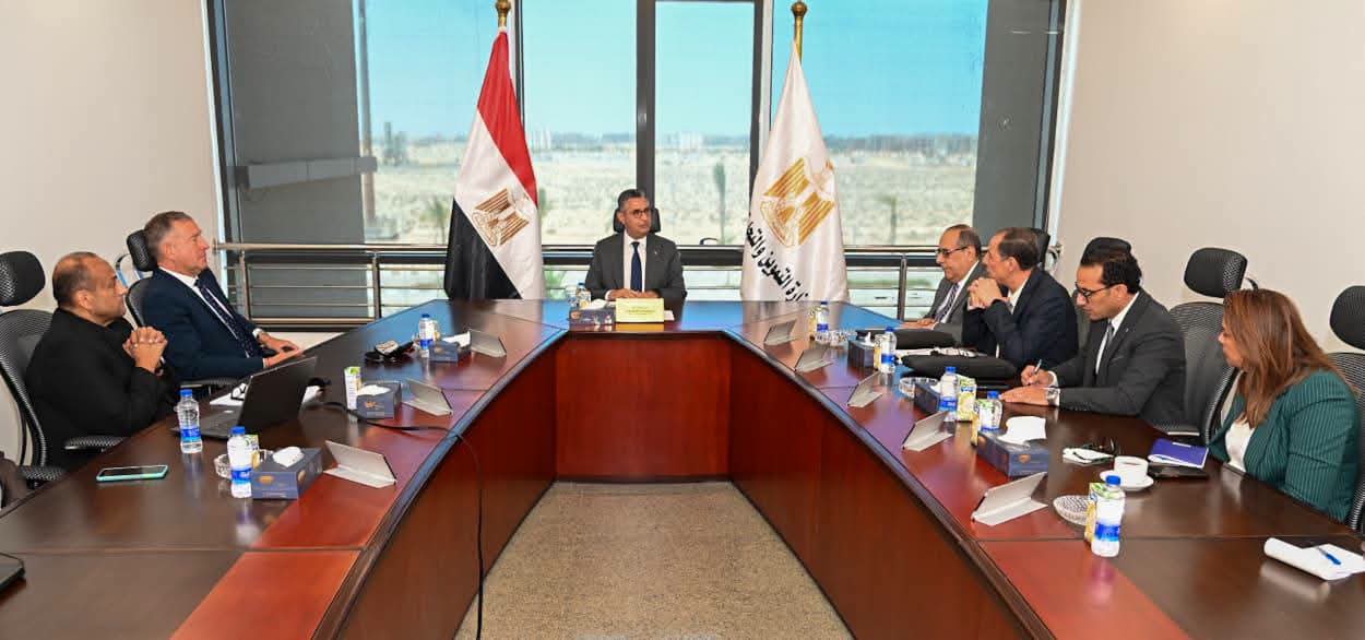 فاروق يبحث مع بروجر الإيطالية ودركسيل الايطالية مشروع إنتاج الإيثانول الحيوي باستثمارات 278 مليون دولار