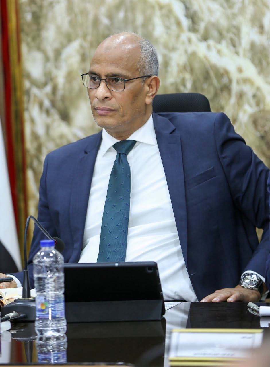 محافظ كفرالشيخ يوجه بتطوير ورفع كفاءة كابل الكهرباء بطريق العلوي بفوه