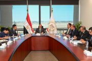 وزير الاستثمار يبحث مع سنغافورة تعزيز التعاون الاستثماري والتجاري
