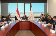 وزير الاستثمار يبحث مع سنغافورة تعزيز التعاون الاستثماري والتجاري