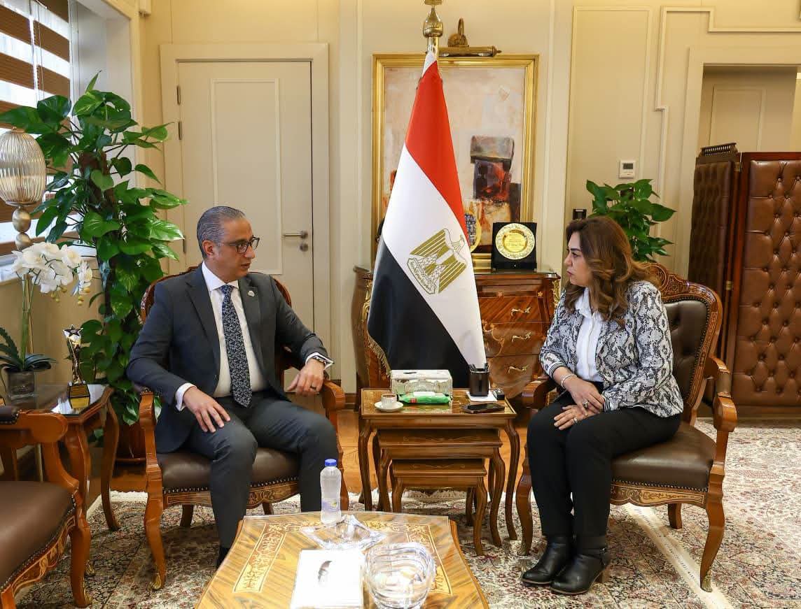 عوض تتابع مع محافظ الجيزة ومسئولي الهيئة الهندسية للقوات المسلحة أعمال تطوير شارع جامعة الدول العربية