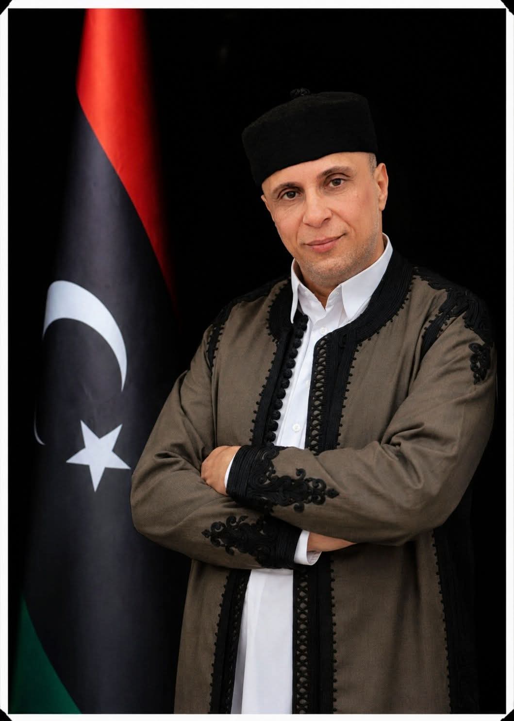 المسرحي الليبي د.عماد خماج يكتب.. مسرح الشارع بين تزييف المفاهيم واستسهال التجريب: عندما يُقحم الهواة في 