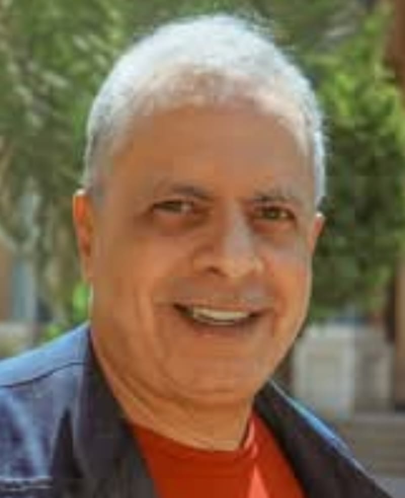 د.عصام الدين ابو العلا  يكتب.. مرور 40 عاما على بدء انهيار المسرح المصري