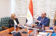 وزير العمل ونقيب التمريض يناقشان تدريب وتأهيل الكوادر التمريضية وتوفير فرص عمل للخريجين