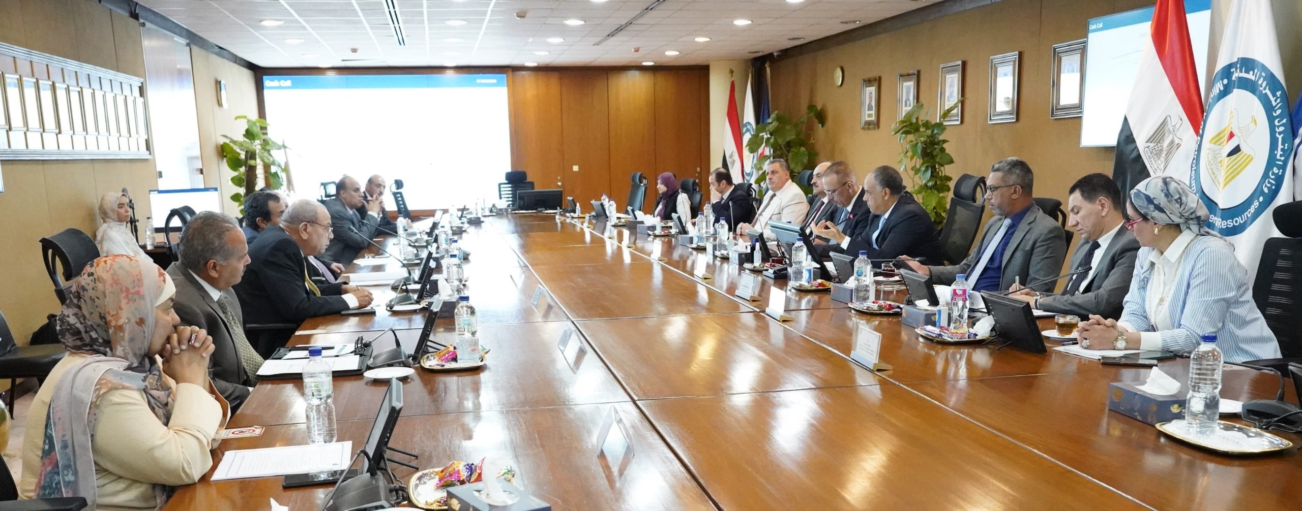 اعتماد نتائج أعمال شركتى مارينا والواحة للبترول عن العام المالي 2025/2026