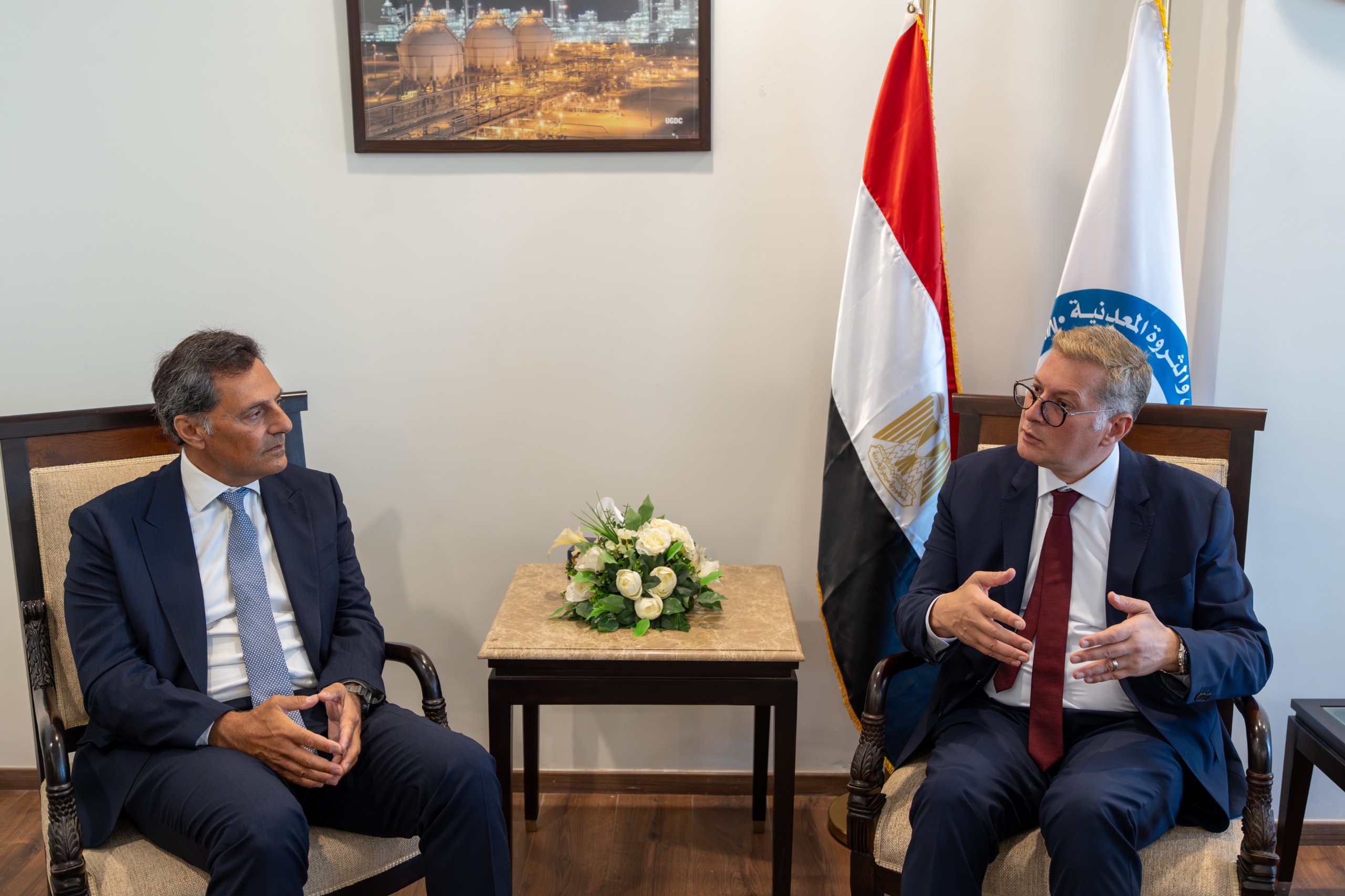 بدوى يبحث مع رئيس «إنرجين» اليونانية تعزيز استثماراتها في مصر وزيادة إنتاج الغاز