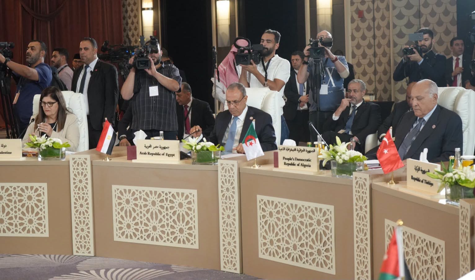 وزير الخارجية يؤكد رفض مصر القاطع لتهجير الفلسطينيين أو الضم أو المساس بالوضع القائم في القدس الشرقية