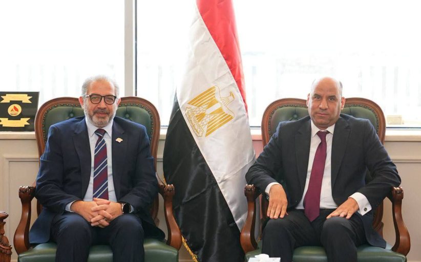 وزارة العمل والهيئة العامة للتأمين الصحي الشامل تبحثان خطة لتوسيع الحماية الصحية والاجتماعية للعمالة غير المنتظمة