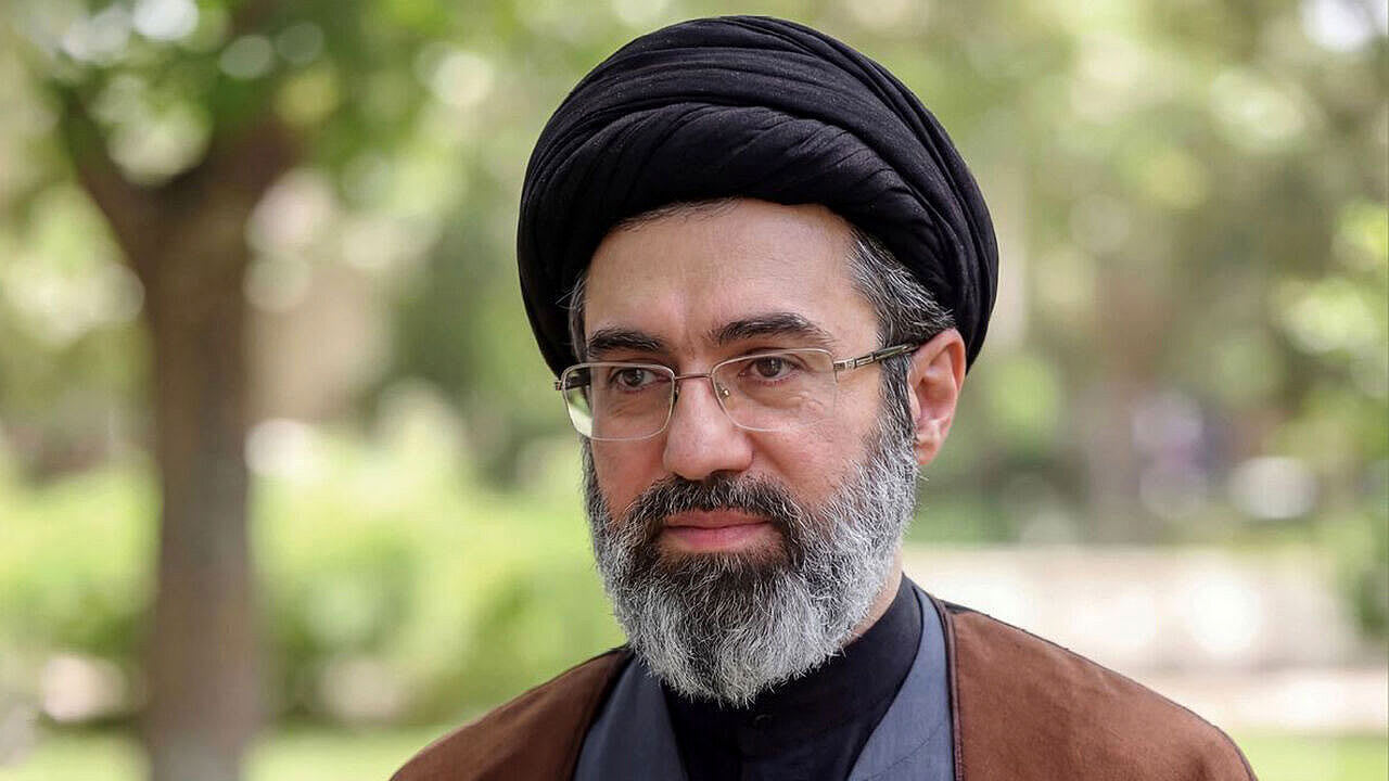 خامنئي في رسالة مكتوبة لحكام الخليج: “اعرفوا عدوكم الحقيقي”
