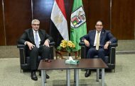 جامعة القاهرة تناقش مع أمين عام المجلس الأعلى للجامعات في معسكر «قادة المستقبل» تحولات سوق العمل في عصر الذكاء الاصطناعي