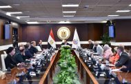 وزير الصحة يناقش ملفات التعاون وتطوير الخدمات الطبية مع التأمين الصحي