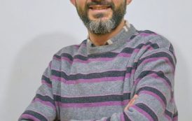 احمد العموشي يكتب.. صناعة المسرح