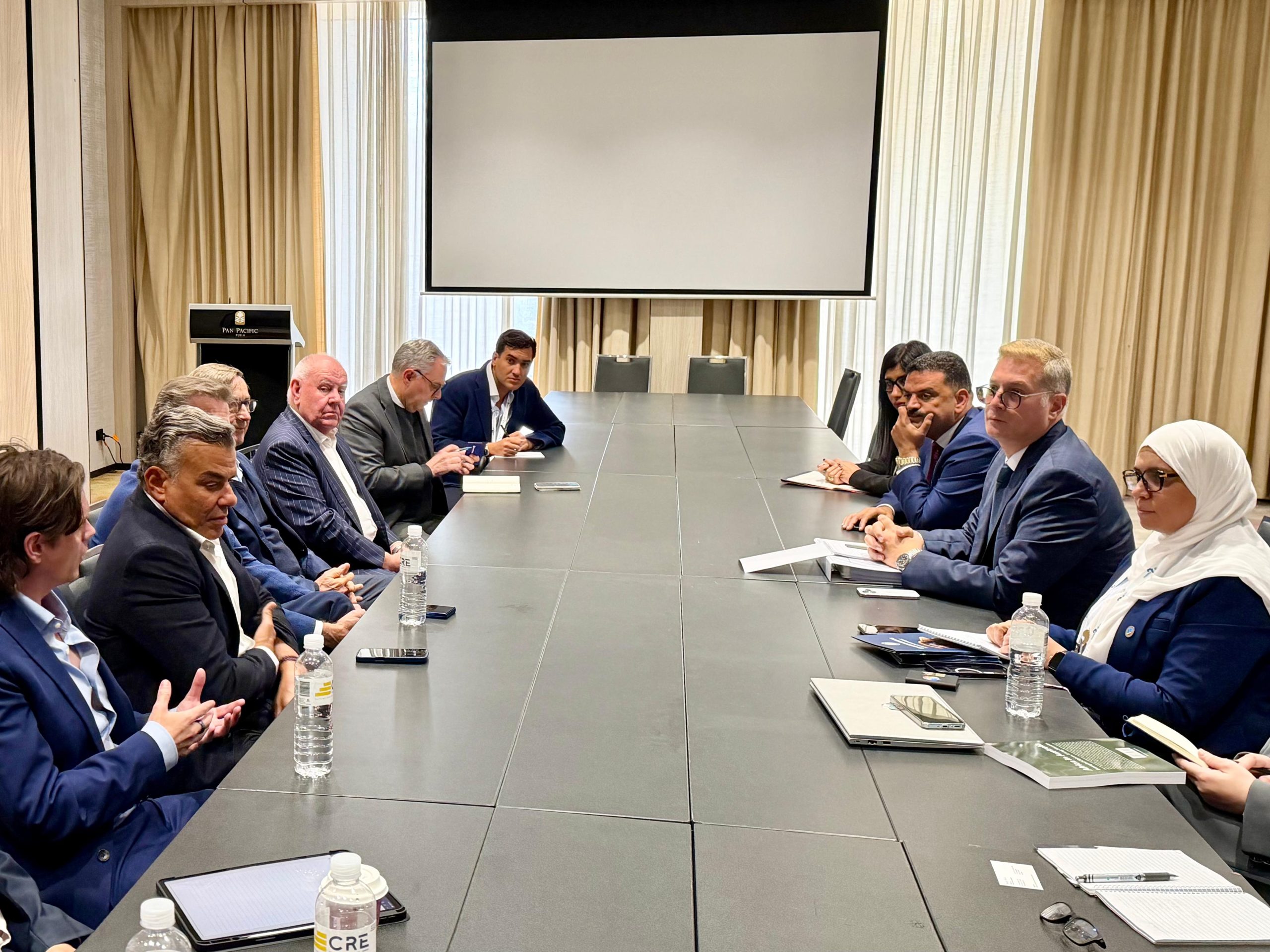 بدوى يشارك في اجتماع المائدة المستديرة لكبار مستثمري التعدين بأستراليا ويستعرض فرص الاستثمار في مصر
